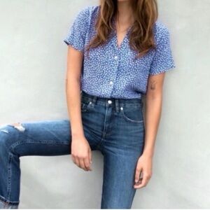 Everlane Blue Short Sleeve Button-Front Blouse with White Ditsy Print